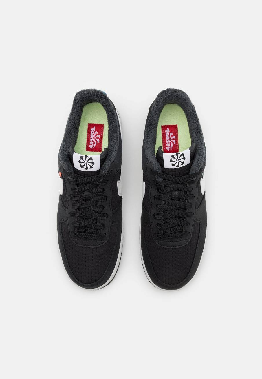 Фото № 4 с приближением к товару «‎Nike Air Force 1 ’07 Lv8 »
