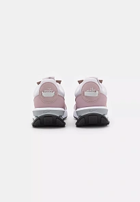 Фото № 4 с приближением к товару «‎AIR MAX PRE-DAY»