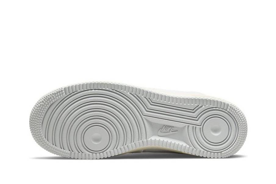 Фото № 3 с приближением к товару «‎Nike Air Force 1 Sculpt Wmns»