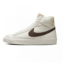 Фото № 1 с приближением к товару «‎Nike »