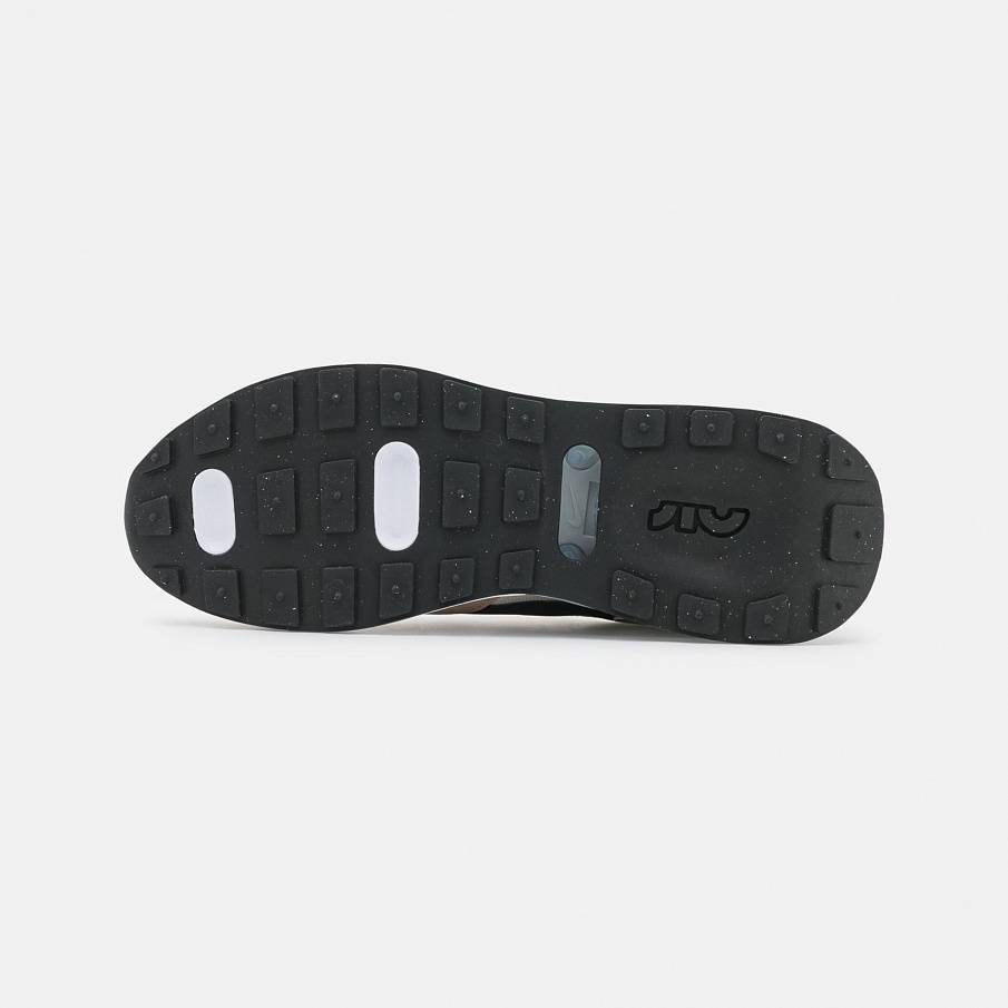 Фото № 2 с приближением к товару «‎Nike Air Max Pre Day »