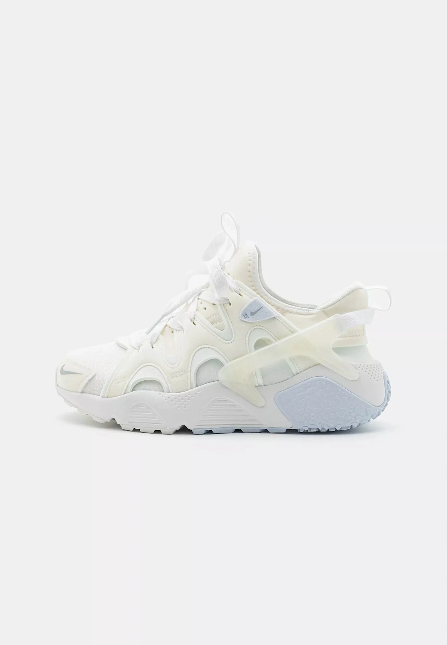 Фото № 1 с приближением к товару «‎AIR HUARACHE»