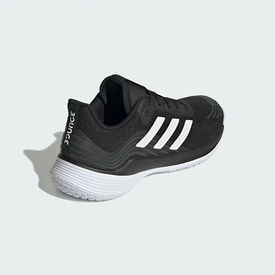 Фото № 4 с приближением к товару «‎Adidas Novaflight »