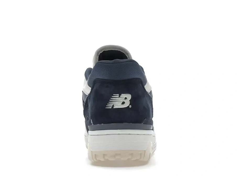 Фото № 4 с приближением к товару «‎New Balance 550»
