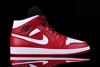 Фото № 1 с приближением к товару «‎Nike Air Jordan 1 Retro Chicago »