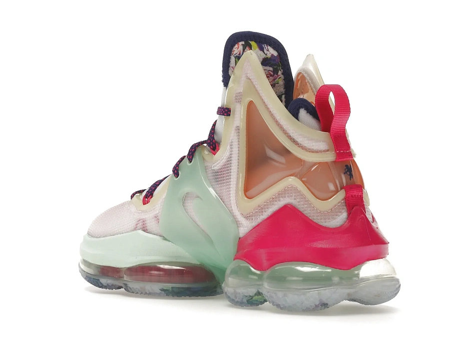 Фото № 6 с приближением к товару «‎Nike LeBron 19 Valentines Day Love Letter»