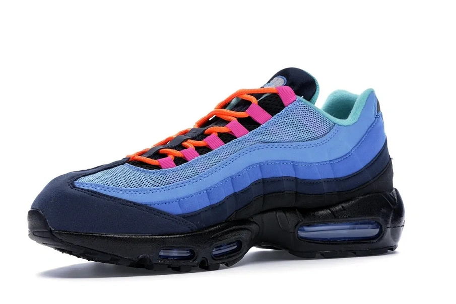 Фото № 3 с приближением к товару «‎Nike Air Max 95 Coral Studios (Black Sole)»