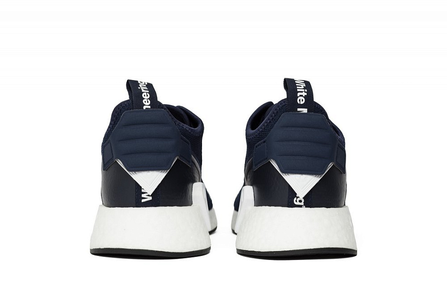 Фото № 4 с приближением к товару «‎Adidas Mountaineering Nmd R2 Primeknit»