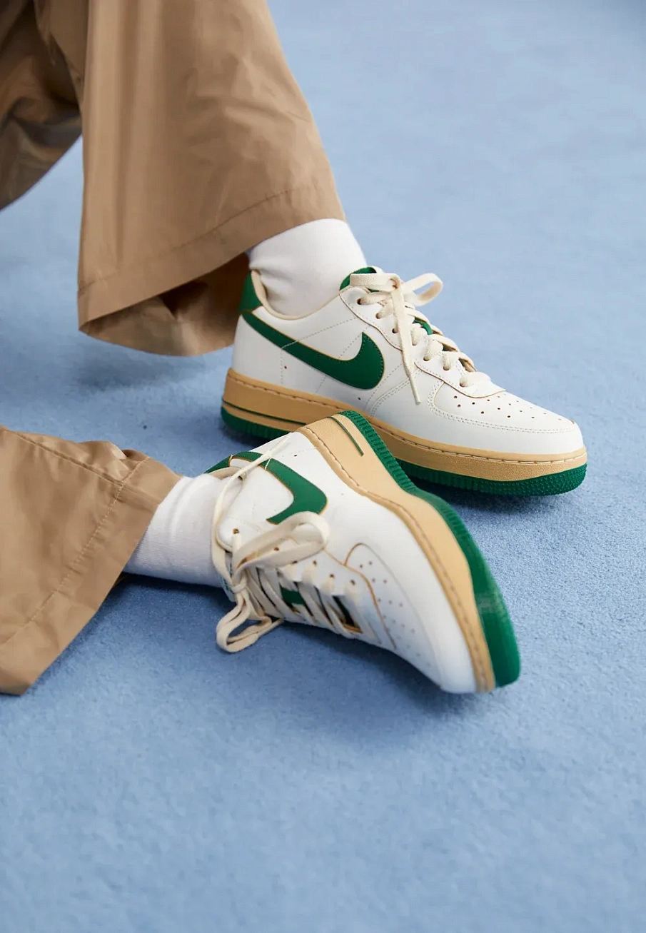 Фото № 2 с приближением к товару «‎AIR FORCE 1 07»