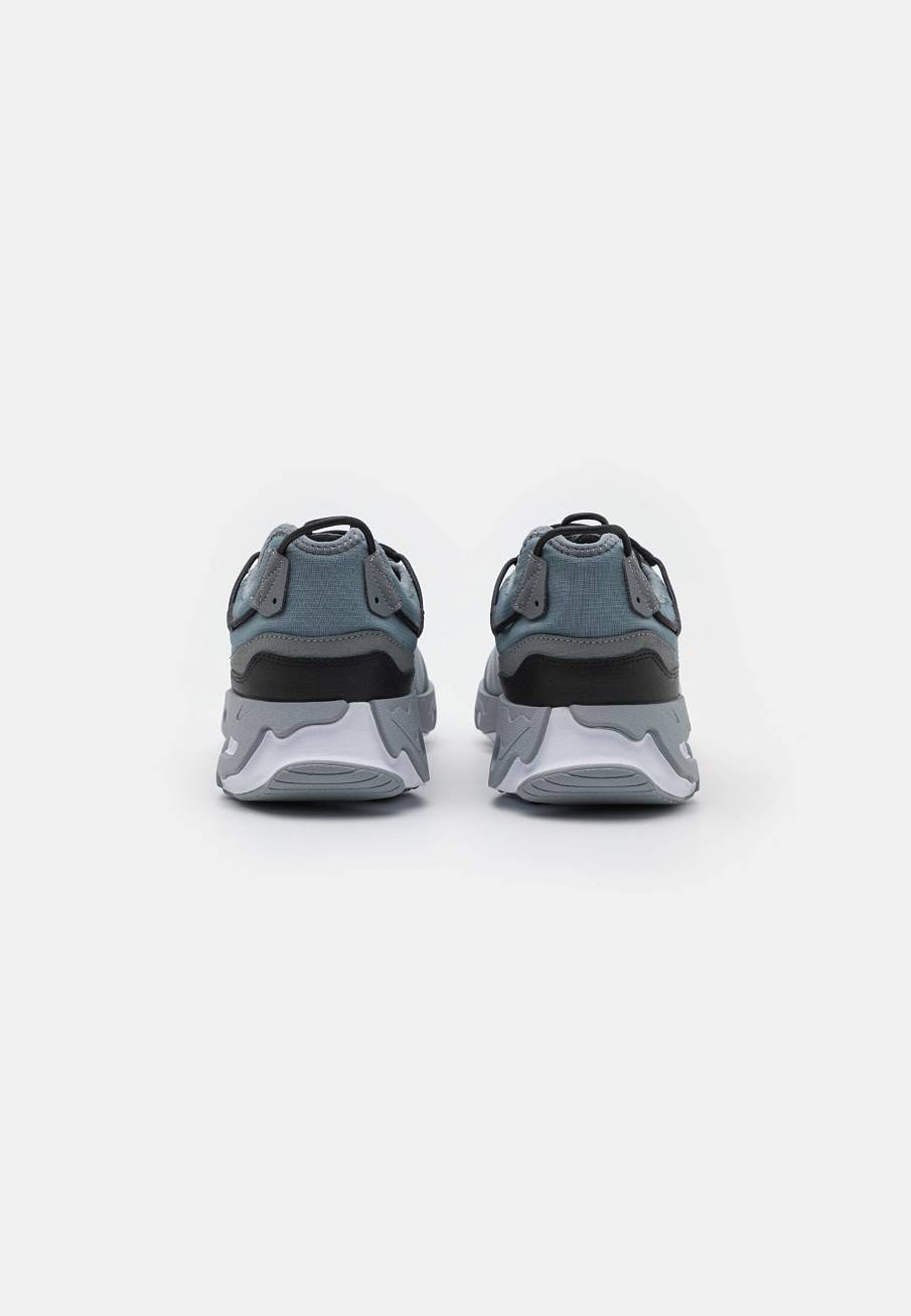 Фото № 2 с приближением к товару «‎Nike React Live SE »