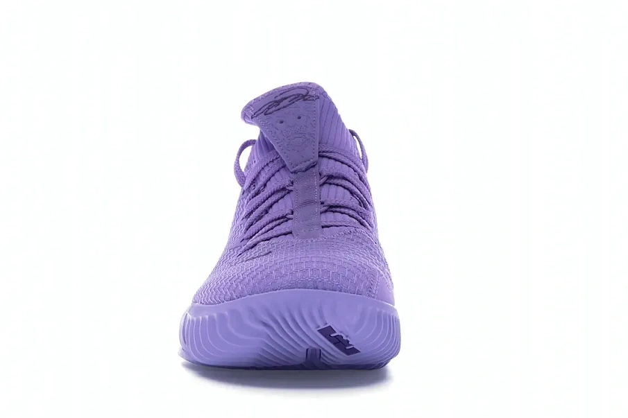 Фото № 2 с приближением к товару «‎Nike LeBron 16 Low Atomic Violet»