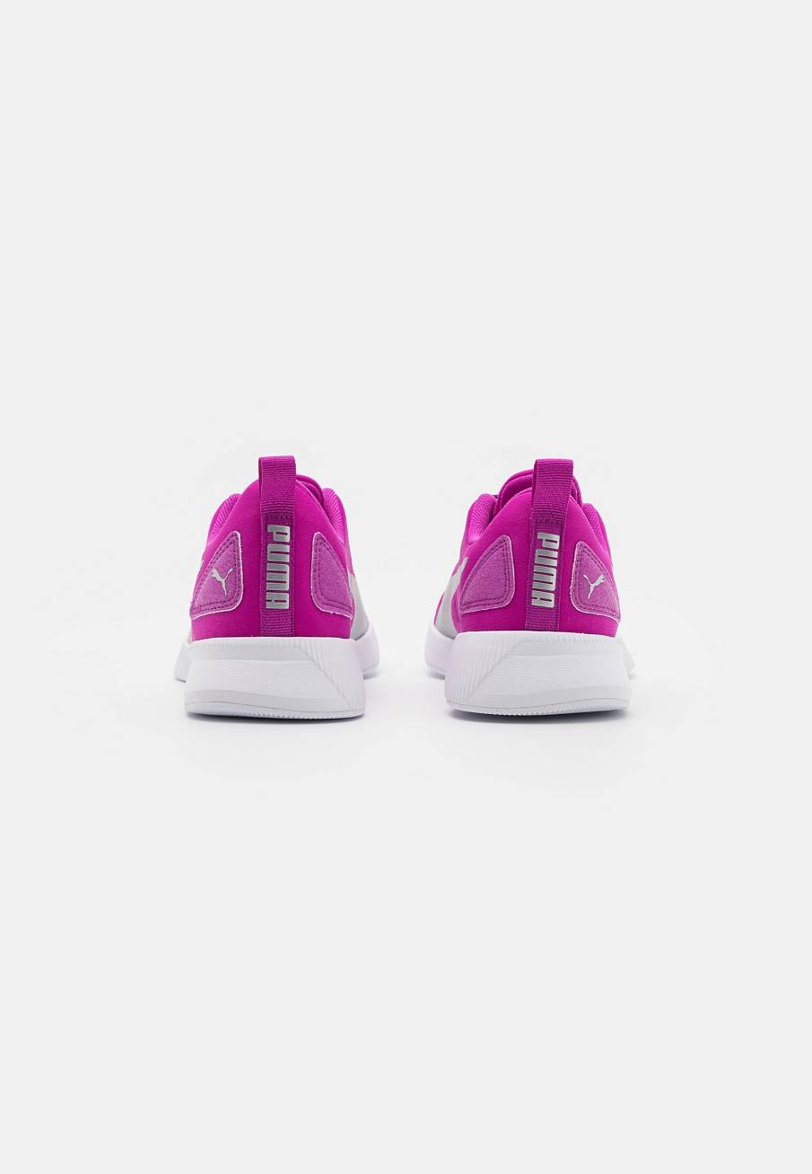 Фото № 2 с приближением к товару «‎Puma Flyer Runner Femme»