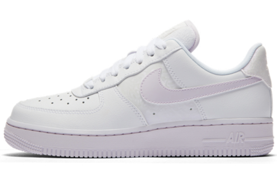 Фото № 1 с приближением к товару «‎Nike Air Force 1 '07 Se Low White Barely Grape (W)»