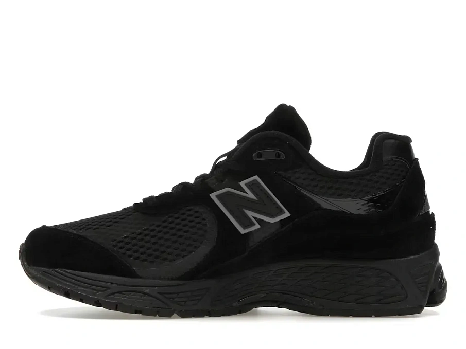 Фото № 3 с приближением к товару «‎New Balance 2002R»