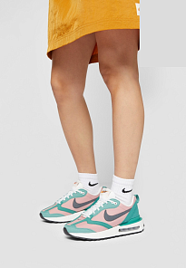 Фото № 1 с приближением к товару «‎Nike Air Max Dawn »