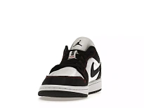 Фото № 5 с приближением к товару «‎Jordan 1 Low SE Utility White Black Gym Red »
