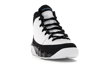 Jordan 9 Retro University Blue  - 4