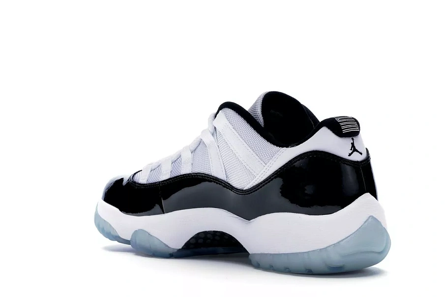 Фото № 2 с приближением к товару «‎Jordan 11 Retro Low Concord»