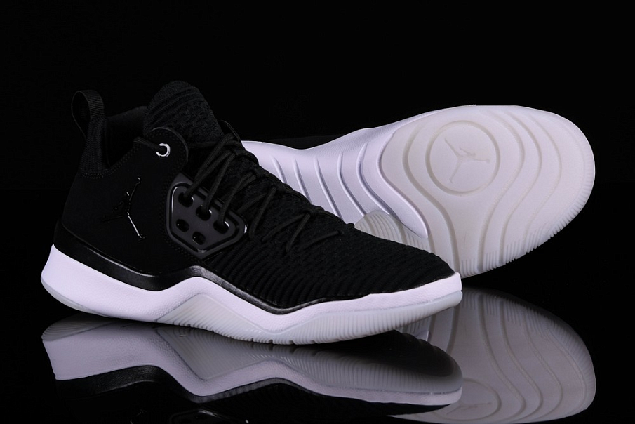 Фото № 1 с приближением к товару «‎Nike Air Jordan Dna LX Oreo »