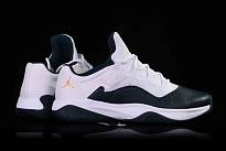 Фото № 5 с приближением к товару «‎Nike Air Jordan 11 CMFT Low Basketball Shoes Michigan»