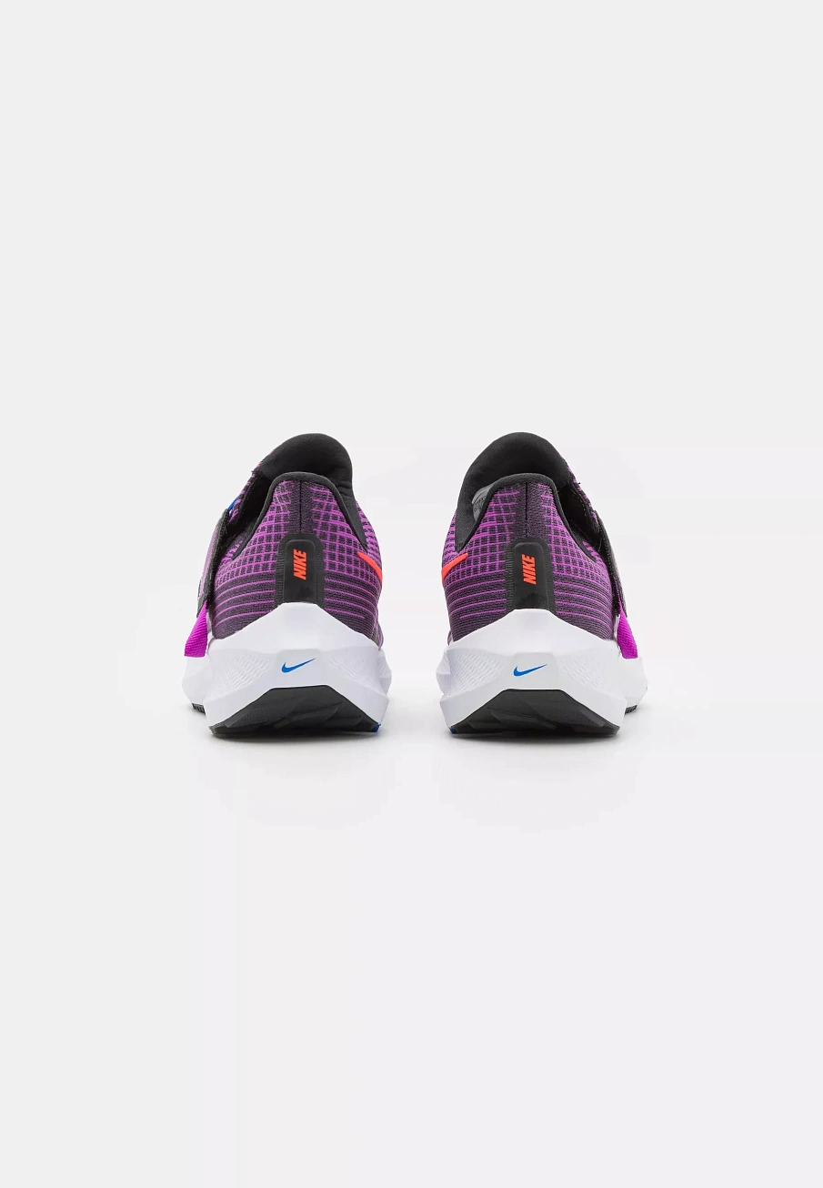 Фото № 3 с приближением к товару «‎AIR ZOOM PEGASUS FLYEASE»