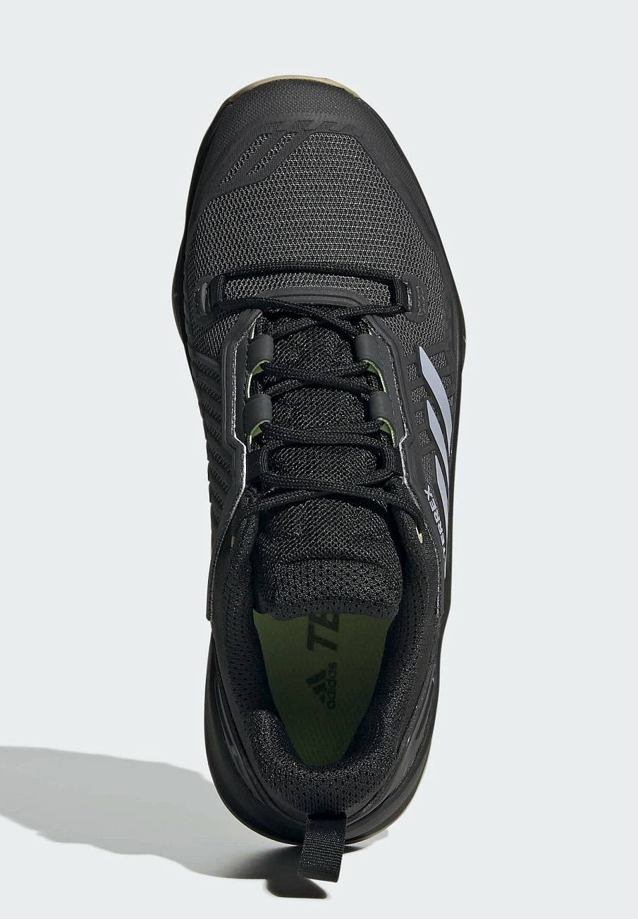 Фото № 4 с приближением к товару «‎Adidas Swift»