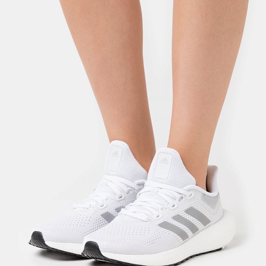Фото № 2 с приближением к товару «‎Adidas Pureboost Jet »