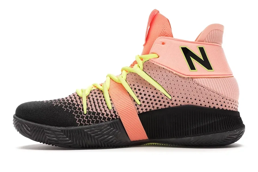 Фото № 3 с приближением к товару «‎New Balance OMN1S»