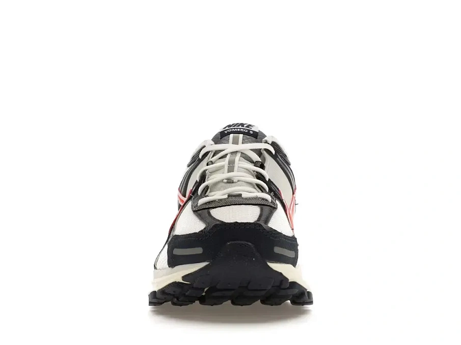 Фото № 2 с приближением к товару «‎Nike Zoom Vomero 5»