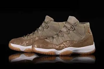 Nike Air Jordan 11 Retro Wmns Lux - 4