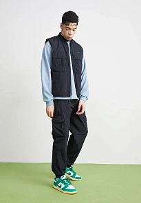 Фото № 3 с приближением к товару «‎DUNK LOW SE TRK3»