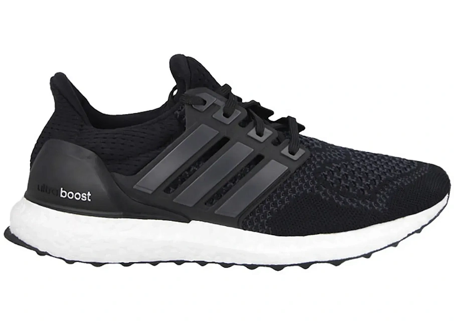 Фото № 1 с приближением к товару «‎adidas Ultra Boost 1.0 Core Black »
