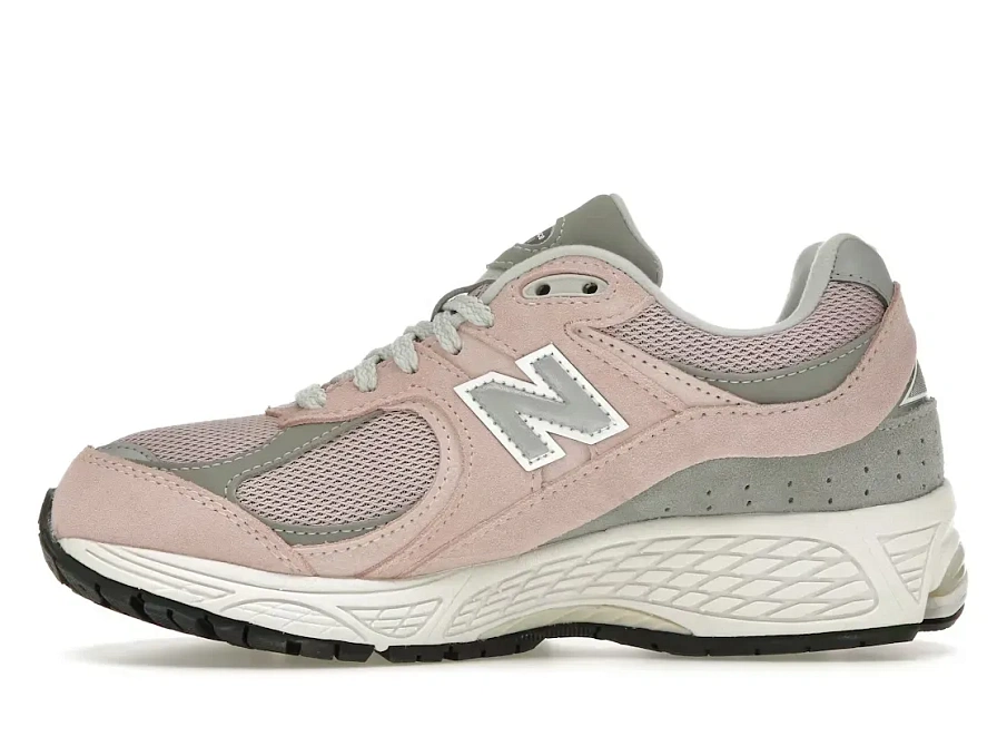 Фото № 3 с приближением к товару «‎New Balance 2002R»