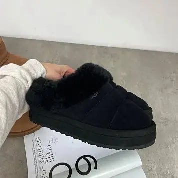 UGG Tazzlita Black - 1