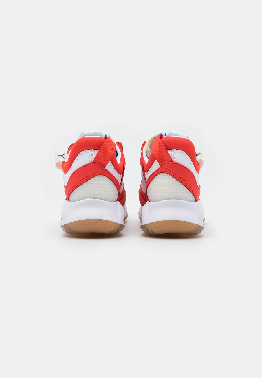 Фото № 3 с приближением к товару «‎Jordan Ma2 »