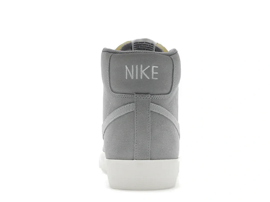 Фото № 4 с приближением к товару «‎Nike Blazer Mid 77 Wolf Grey»