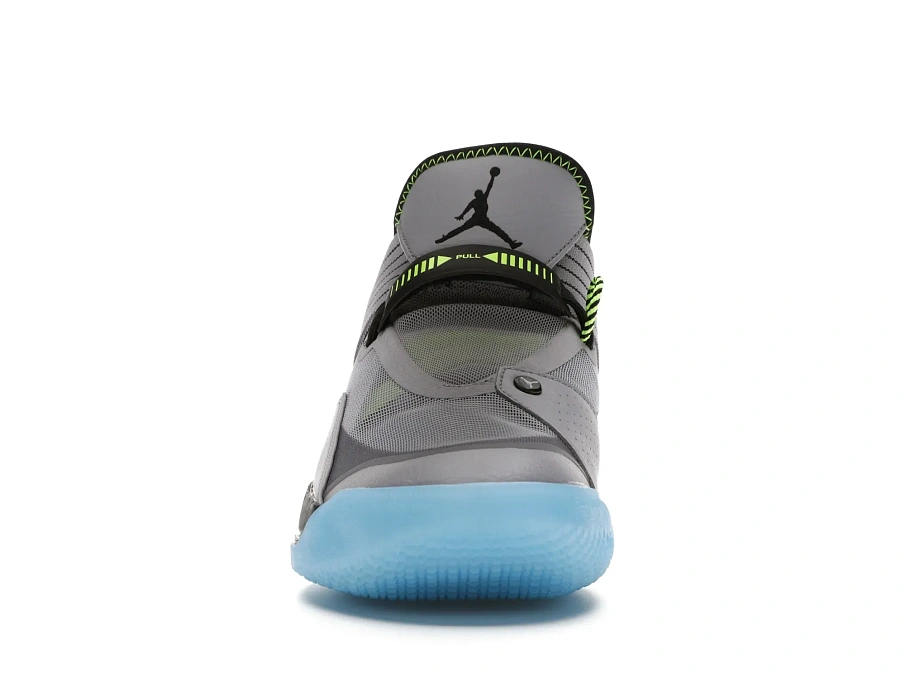 Фото № 2 с приближением к товару «‎Jordan XXXIII SE Cement Grey»