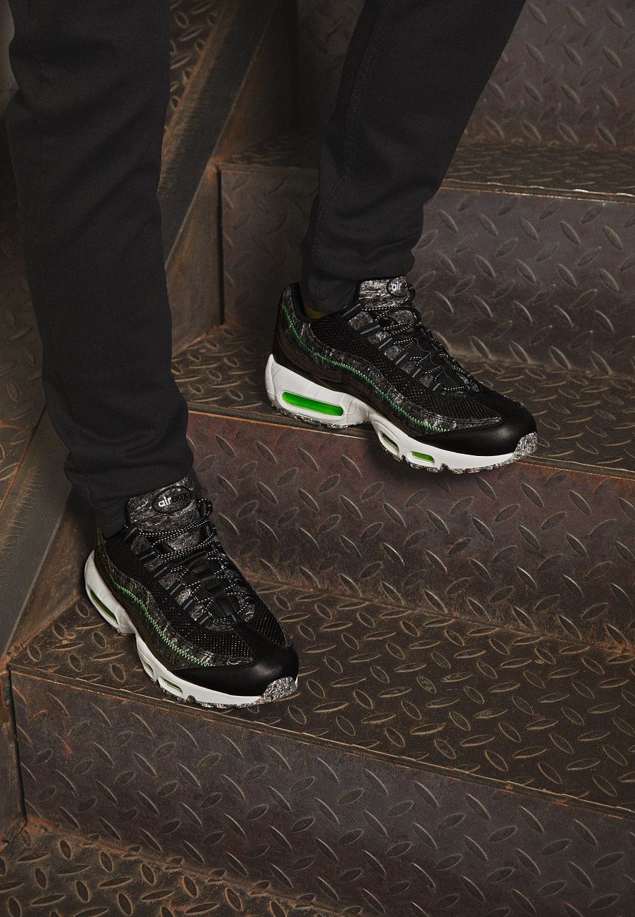 Фото № 3 с приближением к товару «‎Nike Air Max 95 »