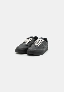 Фото № 4 с приближением к товару «‎KILLSHOT 2 UNISEX»