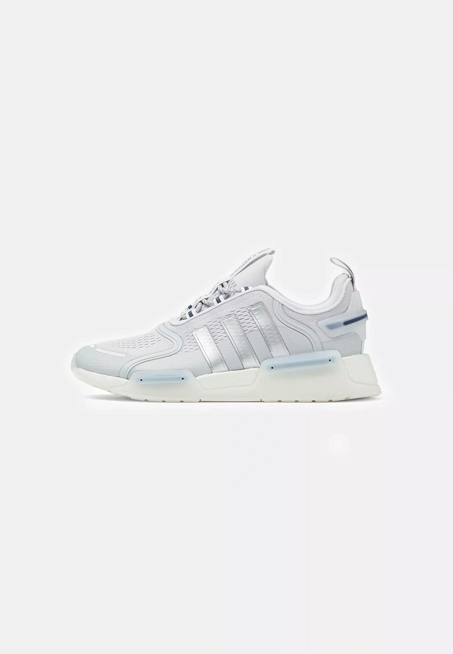 Фото № 1 с приближением к товару «‎NMD V3 UNISEX»