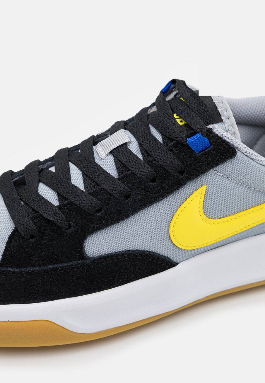 Фото № 5 с приближением к товару «‎Nike Adversary »