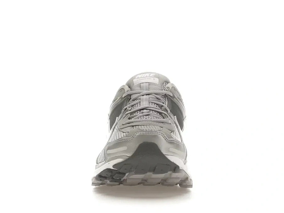 Фото № 2 с приближением к товару «‎Nike Zoom Vomero 5»