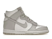 Фото № 1 с приближением к товару «‎Nike Dunk High»