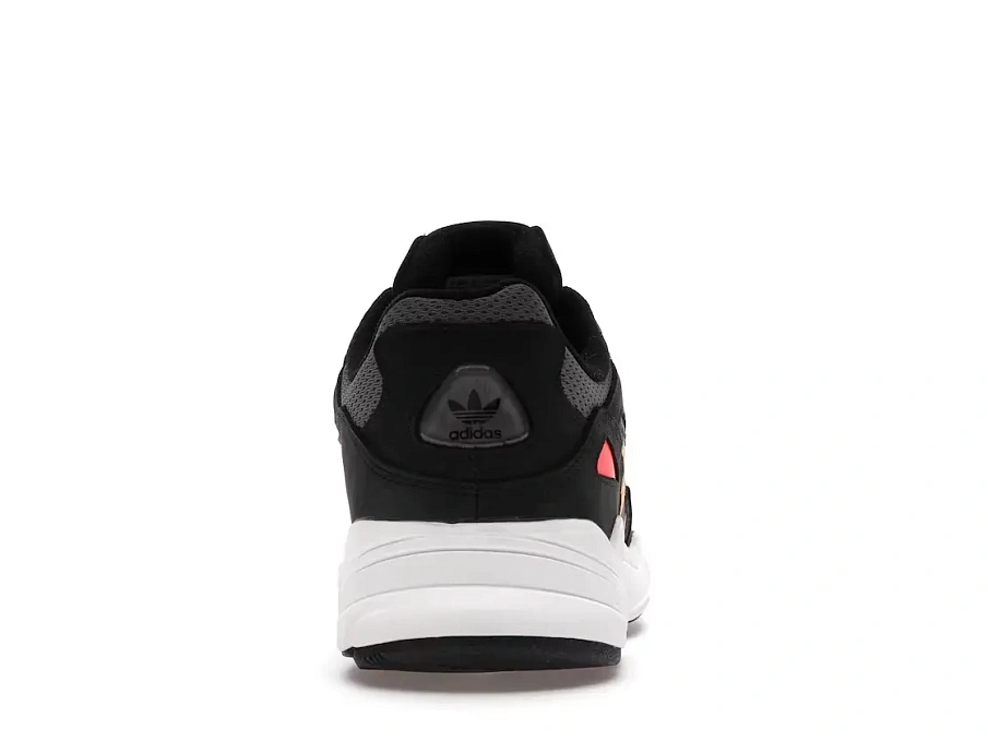 Фото № 4 с приближением к товару «‎adidas Yung-96 Chasm»