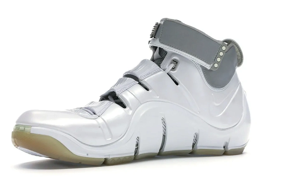 Фото № 4 с приближением к товару «‎Nike LeBron 4 White Chrome»