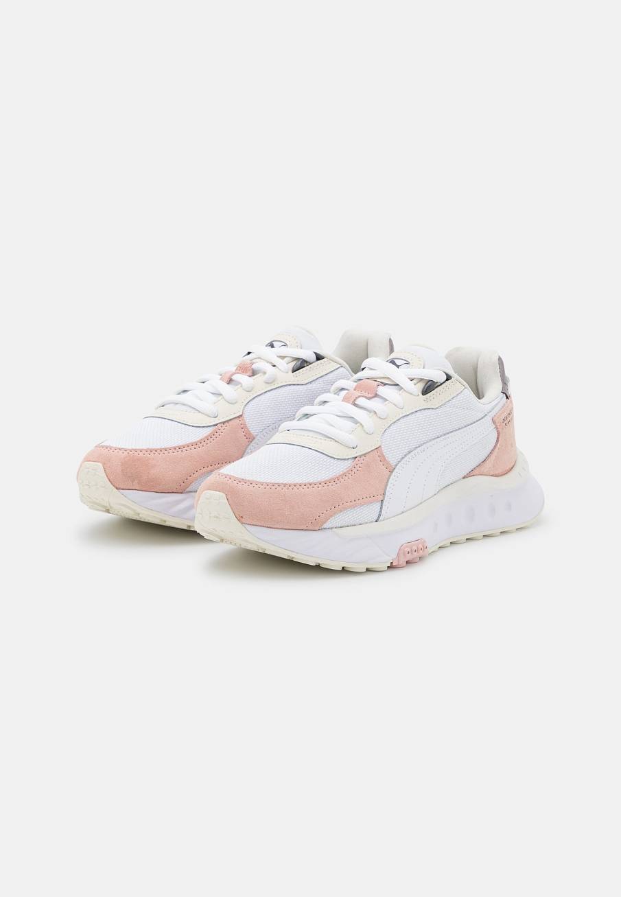 Фото № 3 с приближением к товару «‎Puma Wild Rider Soft »