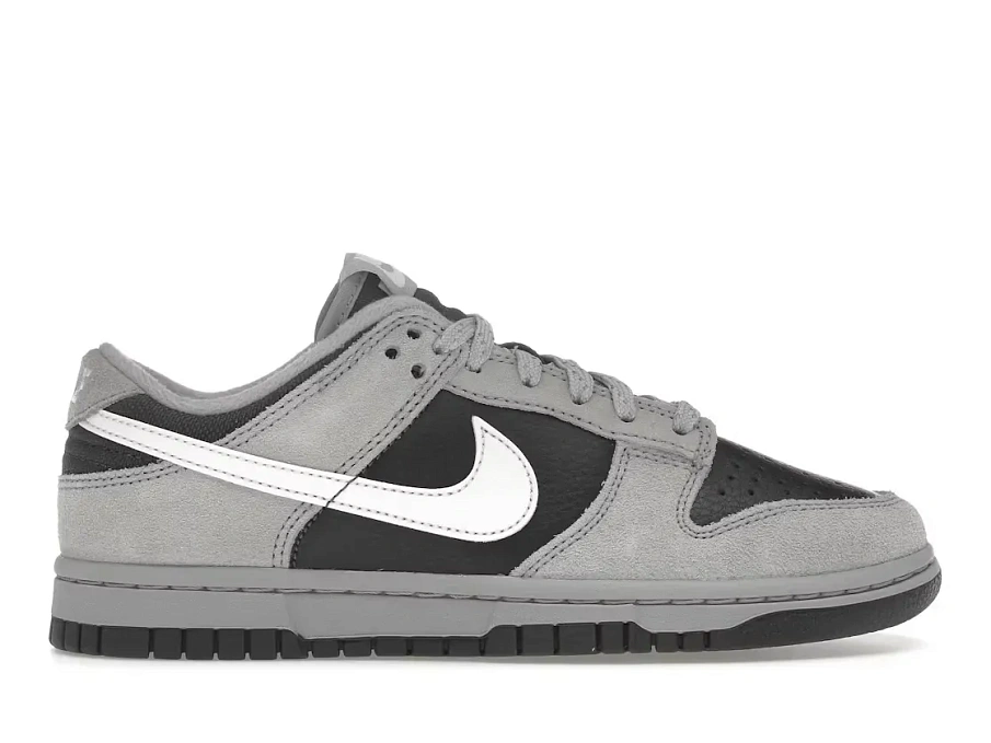 Фото № 1 с приближением к товару «‎Nike Dunk Low»