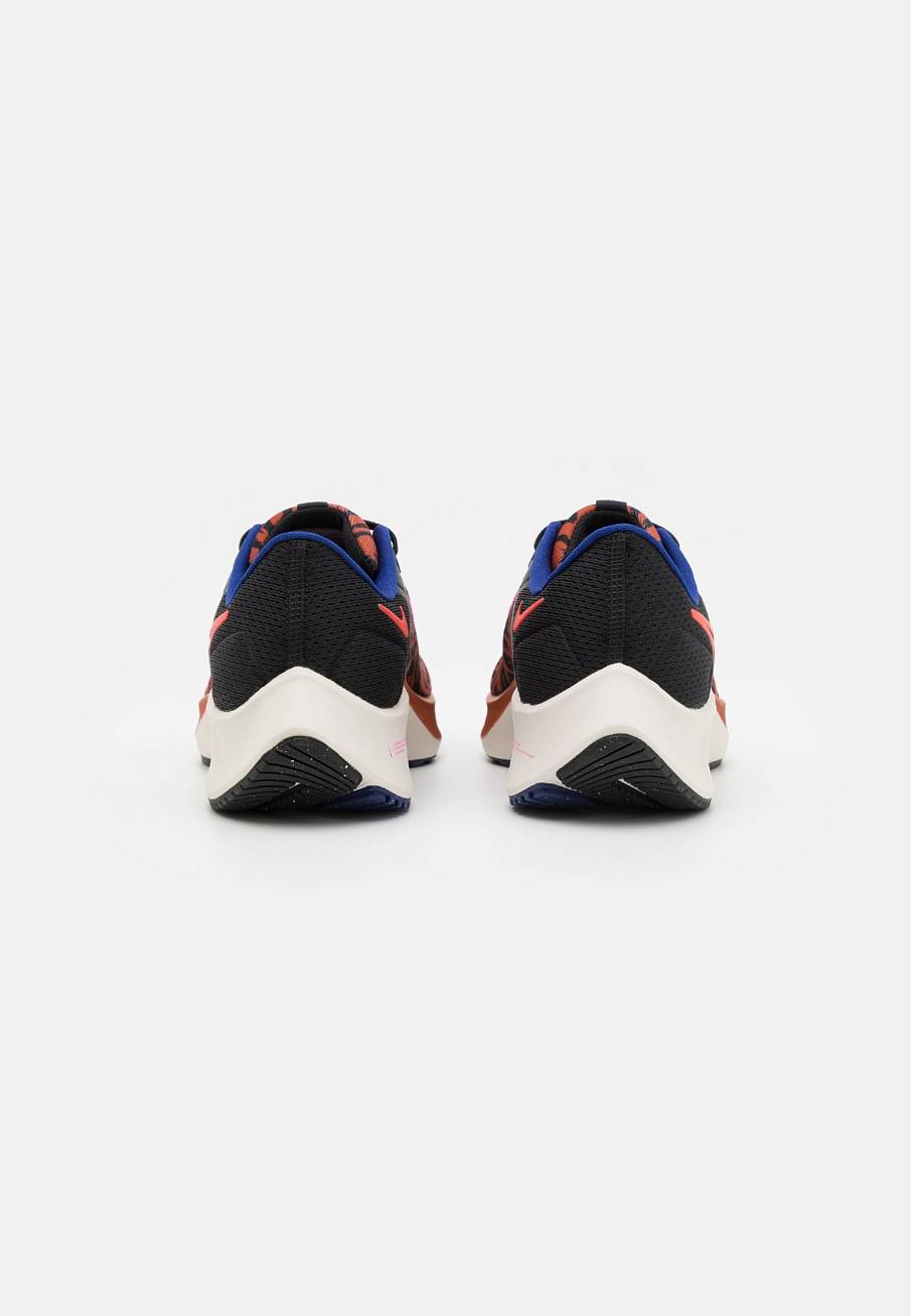 Фото № 3 с приближением к товару «‎Nike Air Zoom Pegasus 38»