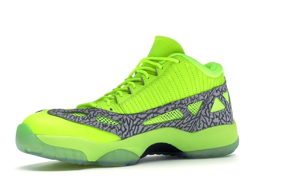 Фото № 4 с приближением к товару «‎Jordan 11 Retro Low IE Volt»