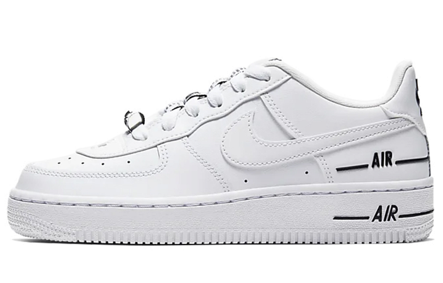 Фото № 1 с приближением к товару «‎Nike Air Force 1 LV8 3 GS 'Multiple Logos'»